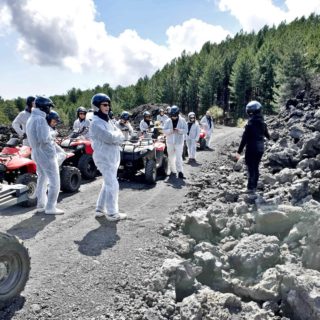 Etna quad tour - gruppo con guida